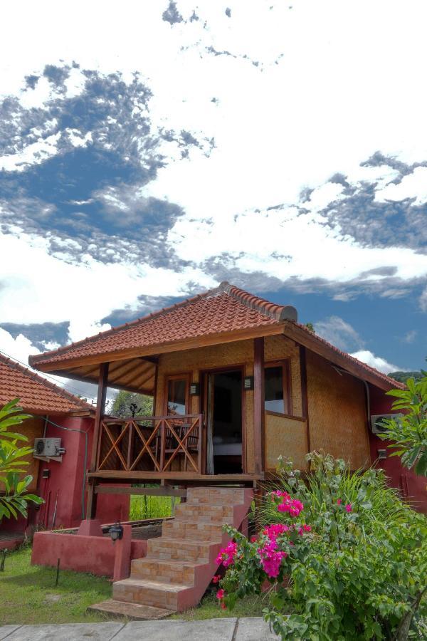 Yut'S Inn Flower Paradise Gili Gede Ngoại thất bức ảnh