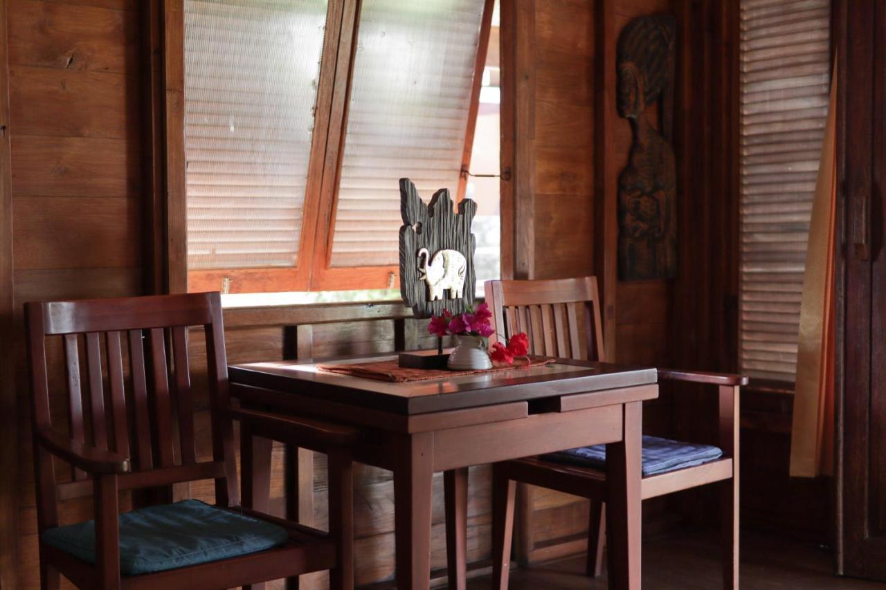 Yut'S Inn Flower Paradise Gili Gede Ngoại thất bức ảnh