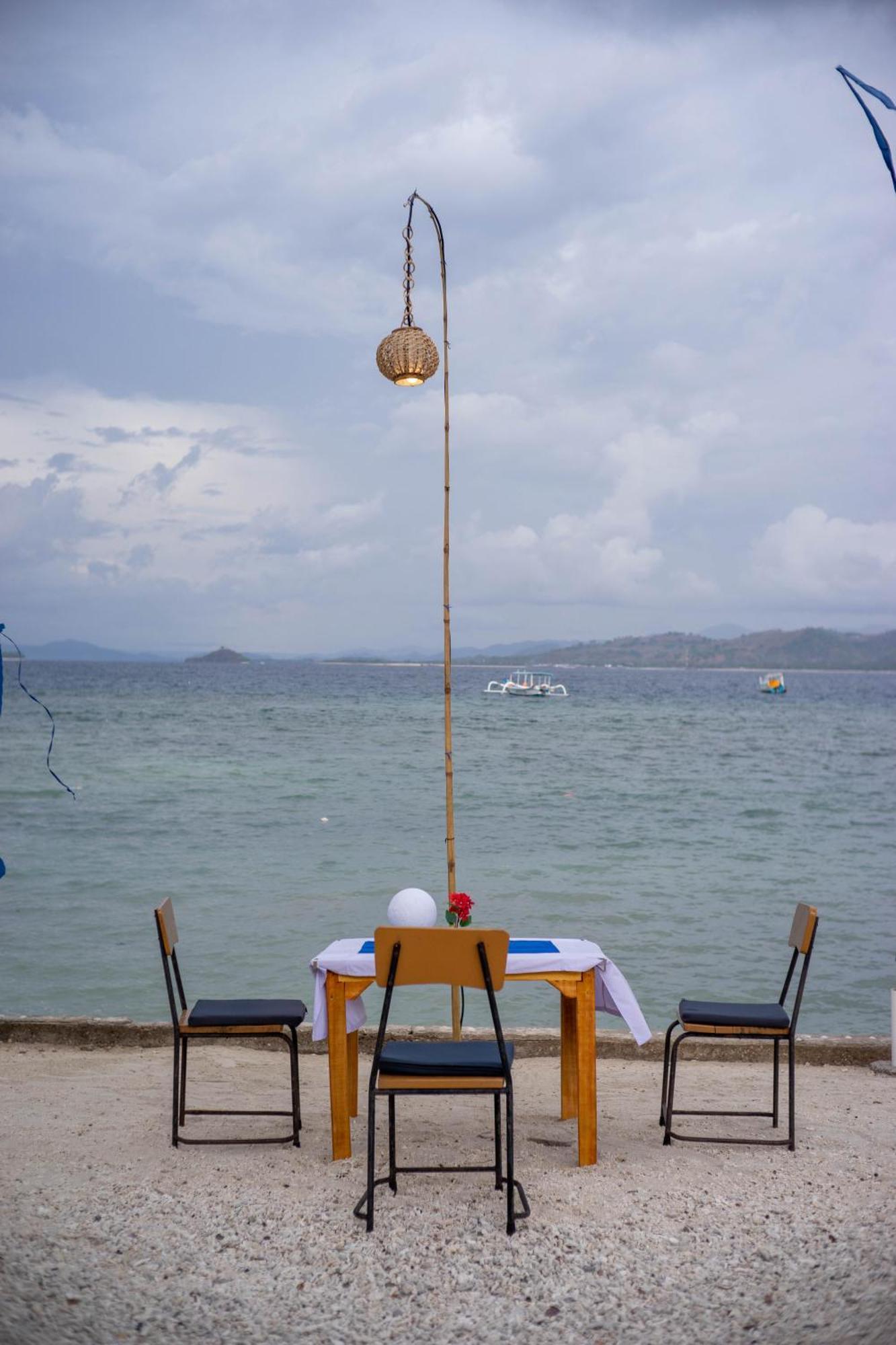 Yut'S Inn Flower Paradise Gili Gede Ngoại thất bức ảnh