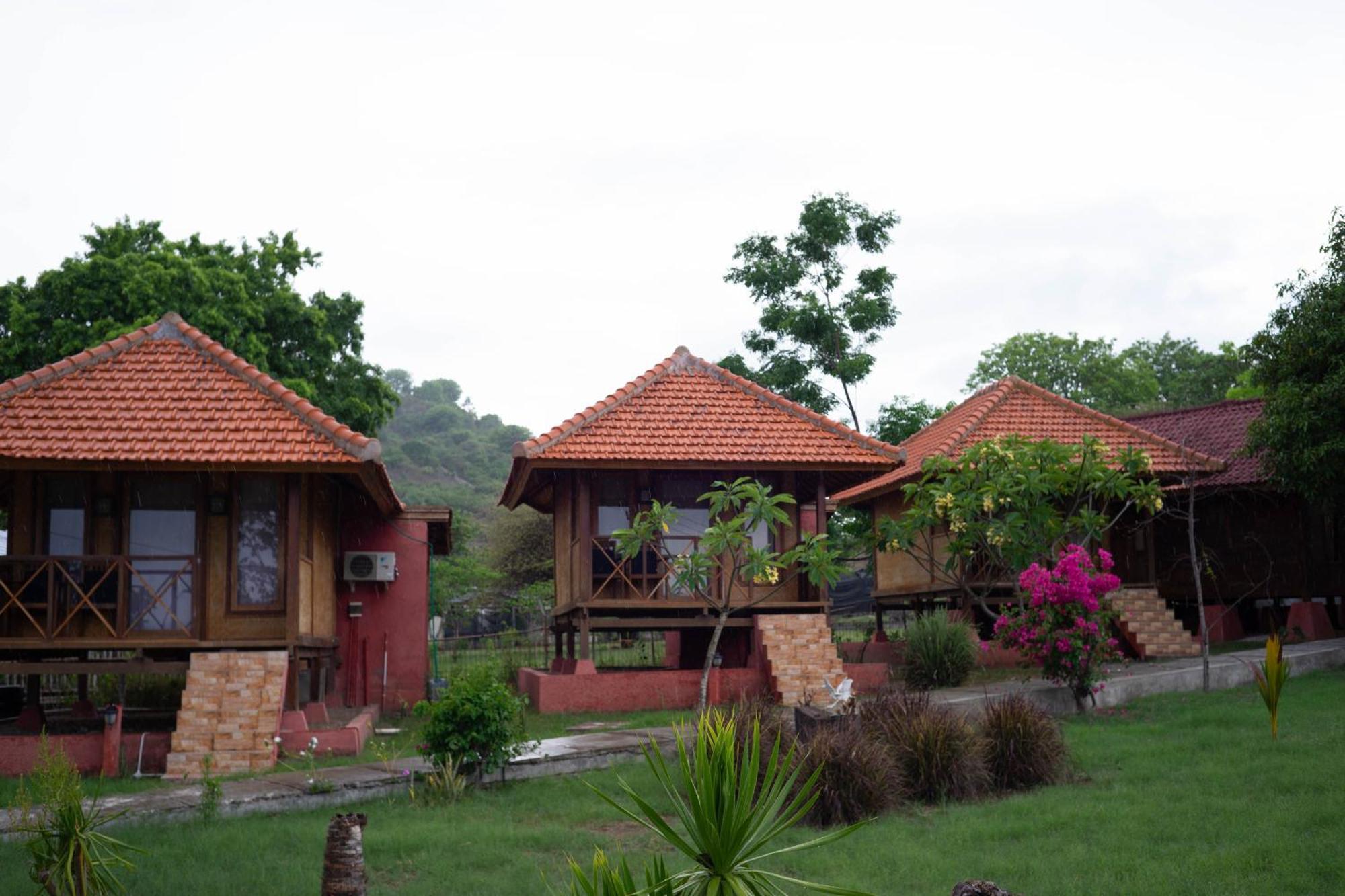 Yut'S Inn Flower Paradise Gili Gede Ngoại thất bức ảnh
